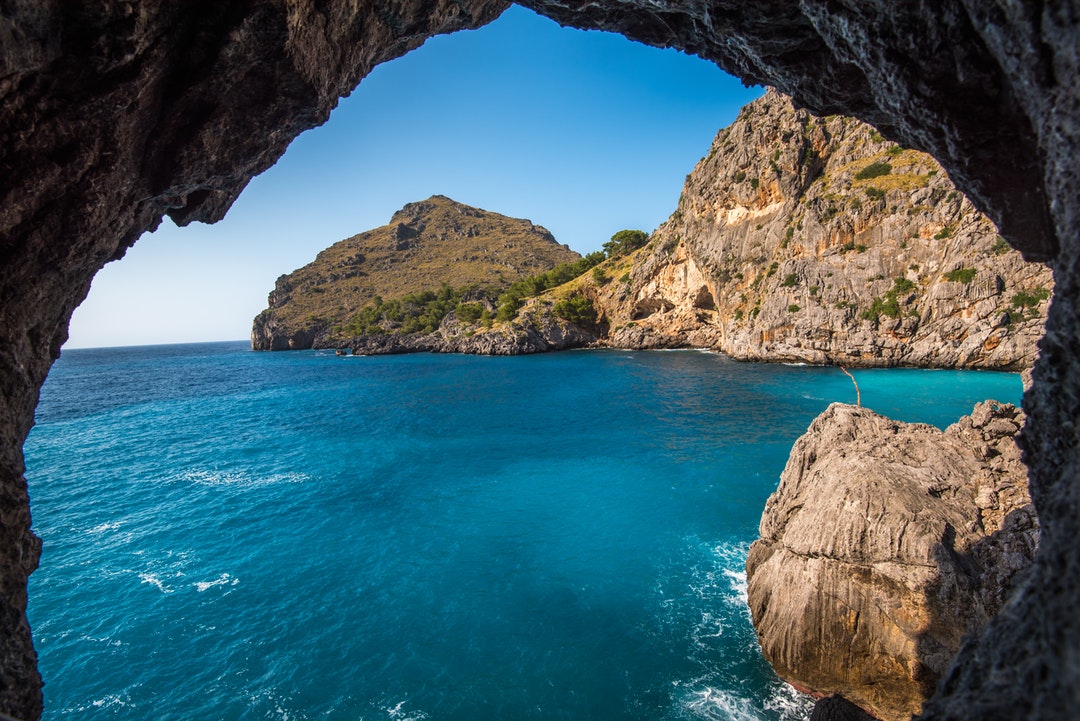 Coastal Caverns